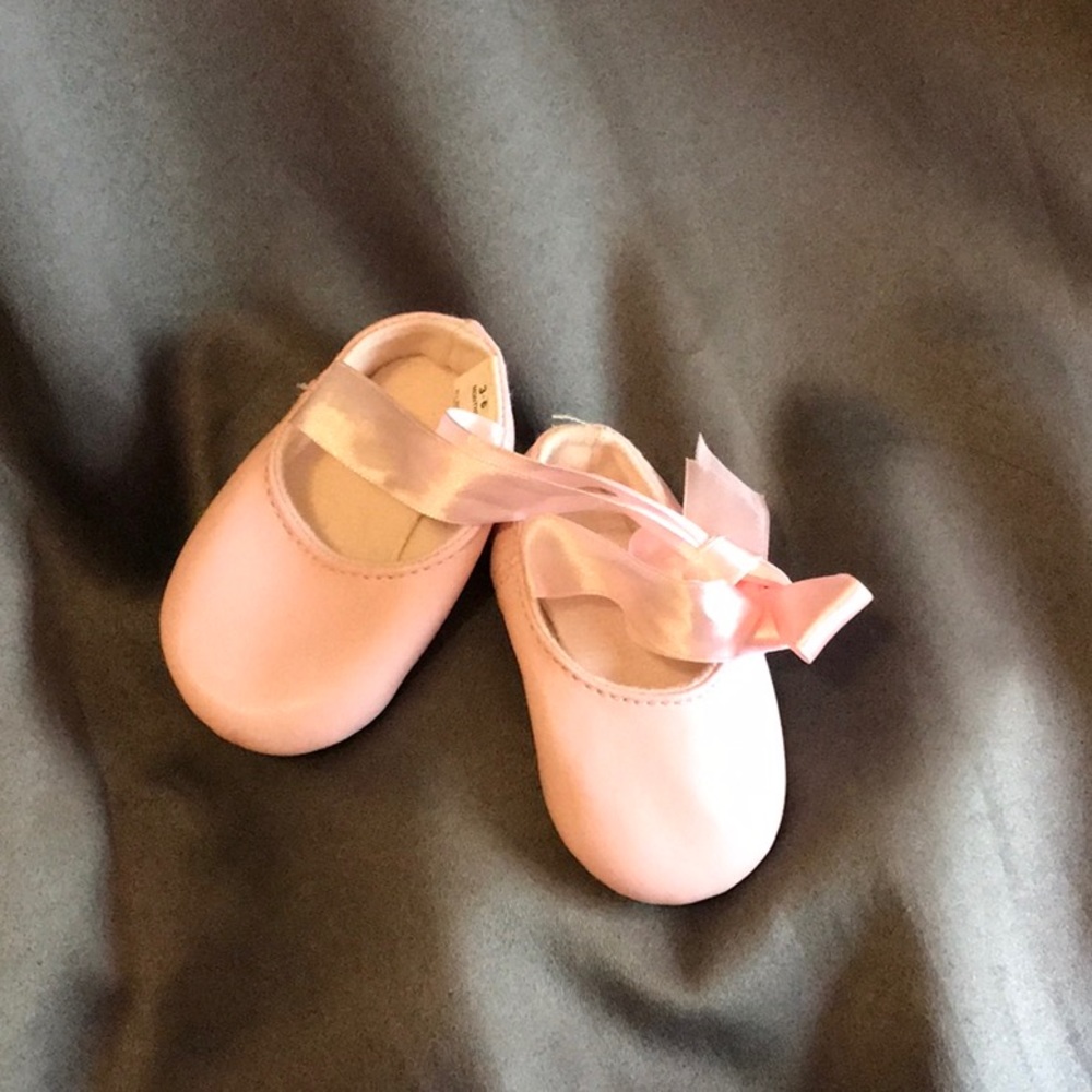 3/$15 Baby Ballet flats 🩰